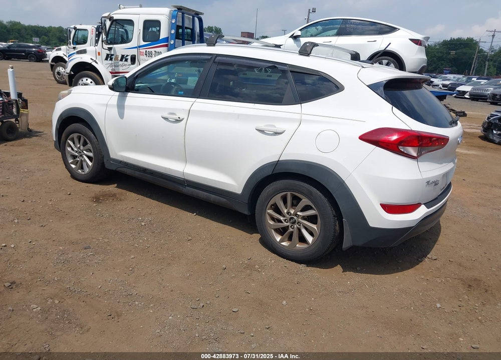2016 HYUNDAI TUCSON VIN: KM8J3CA29GU039987