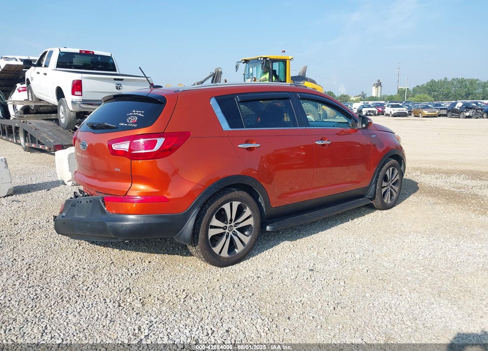 2011 KIA SPORTAGE VIN: KNDPCCA21B7092821