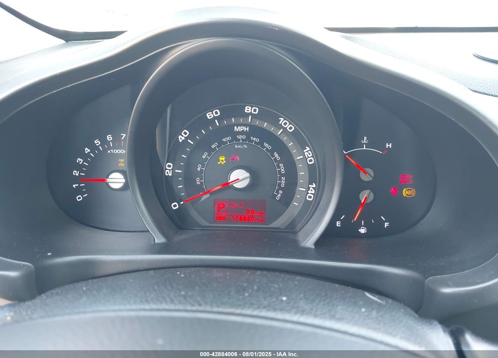 2011 KIA SPORTAGE VIN: KNDPCCA21B7092821