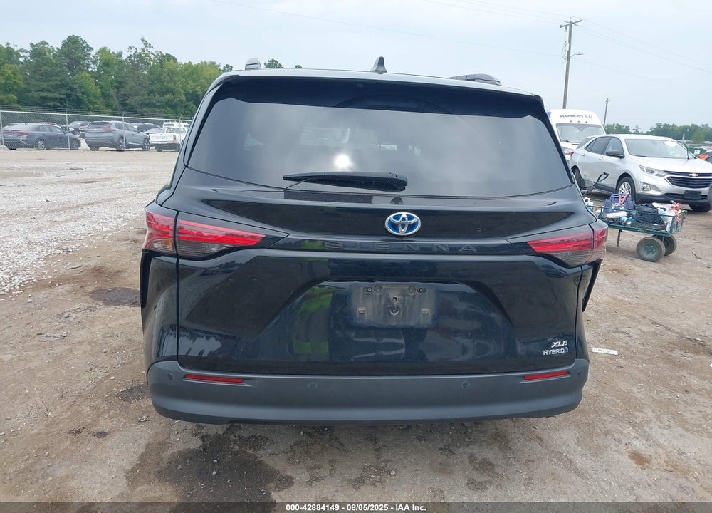 2022 TOYOTA SIENNA VIN: 5TDYRKEC9NS122402