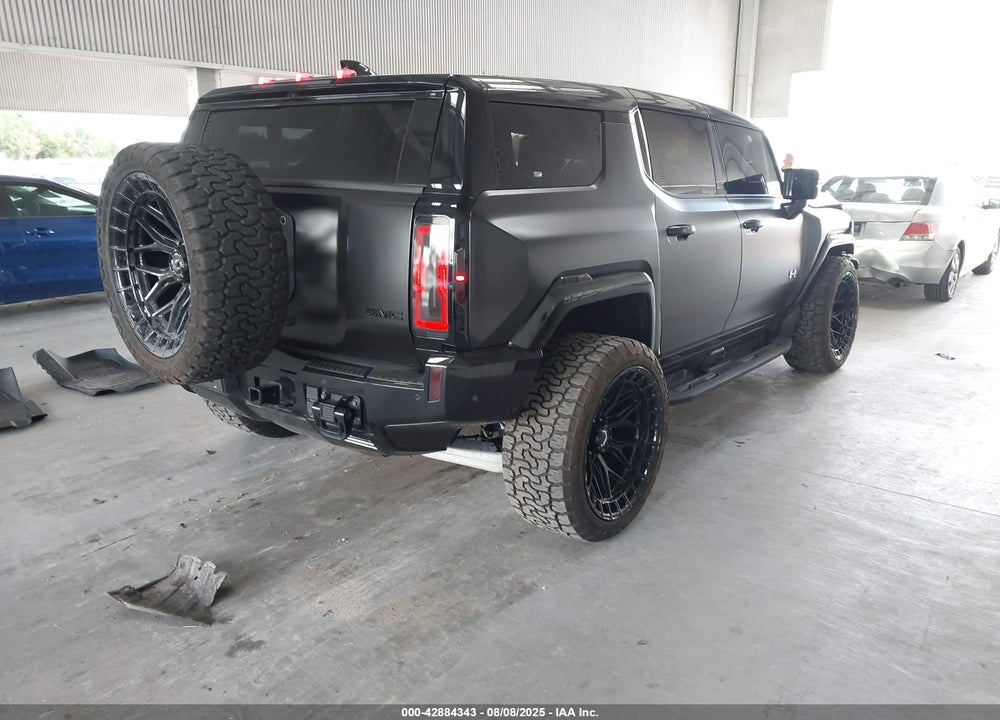 2024 GMC HUMMER EV VIN: 1GKB0RDC2RU103495
