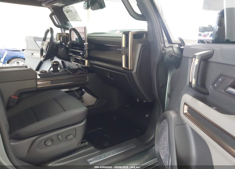 2024 GMC HUMMER EV VIN: 1GKB0RDC2RU103495
