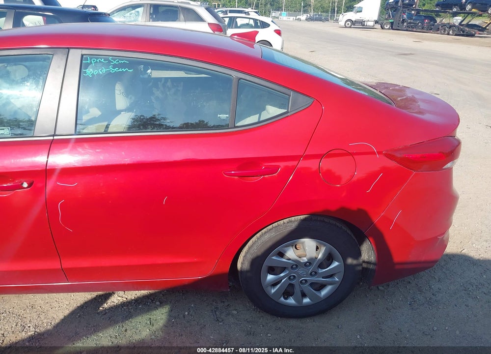 2017 HYUNDAI ELANTRA VIN: KMHD74LF1HU123827