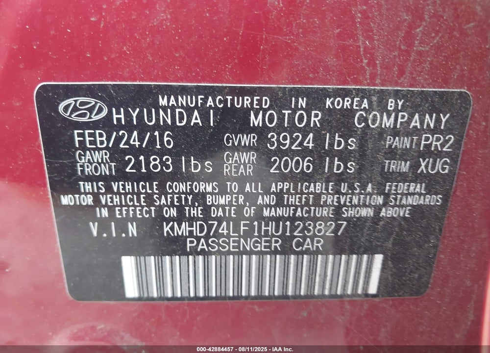 2017 HYUNDAI ELANTRA VIN: KMHD74LF1HU123827