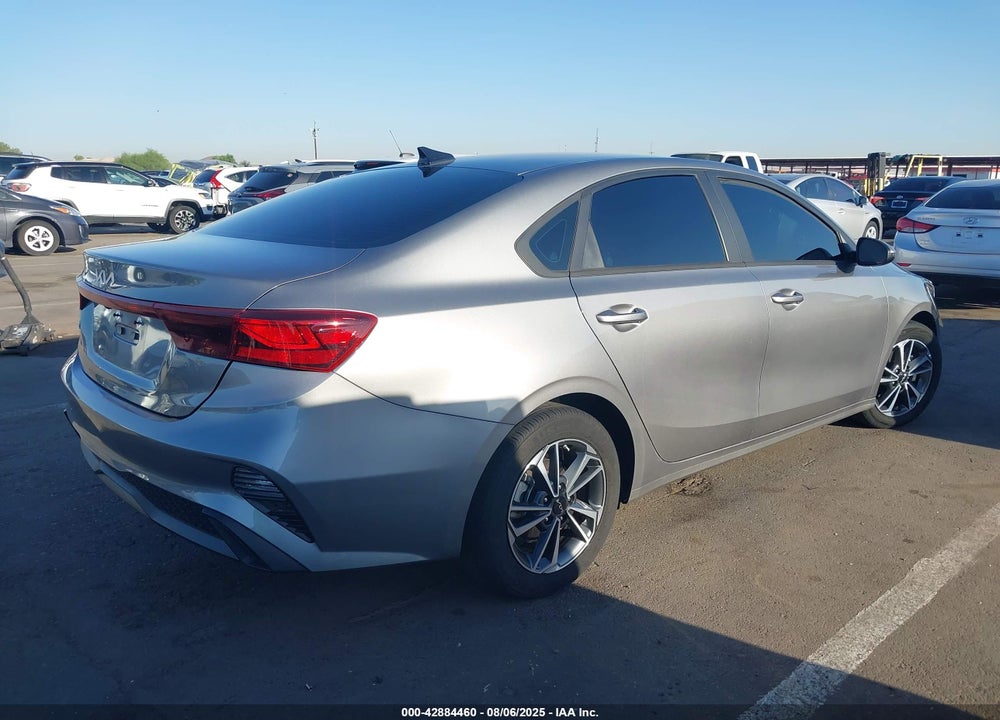 2023 KIA FORTE VIN: 3KPF24AD5PE648285