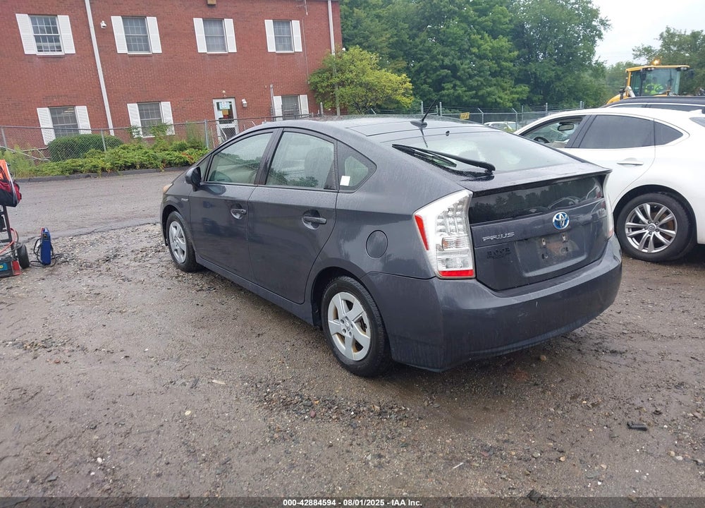 2011 TOYOTA PRIUS THREE VIN: JTDKN3DU8B5307334