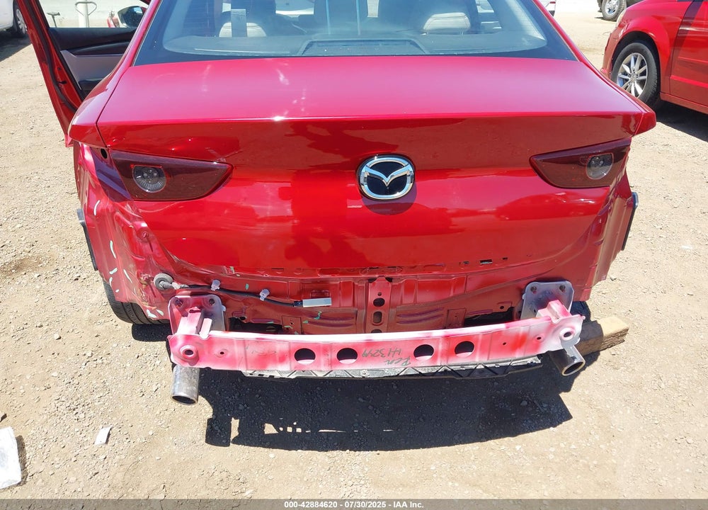 2019 MAZDA 3 PREFERRED PACKAGE VIN: JM1BPADL9K1119967