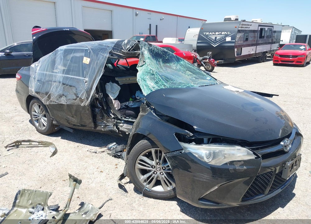 2015 TOYOTA CAMRY SE VIN: 4T1BF1FK1FU066334