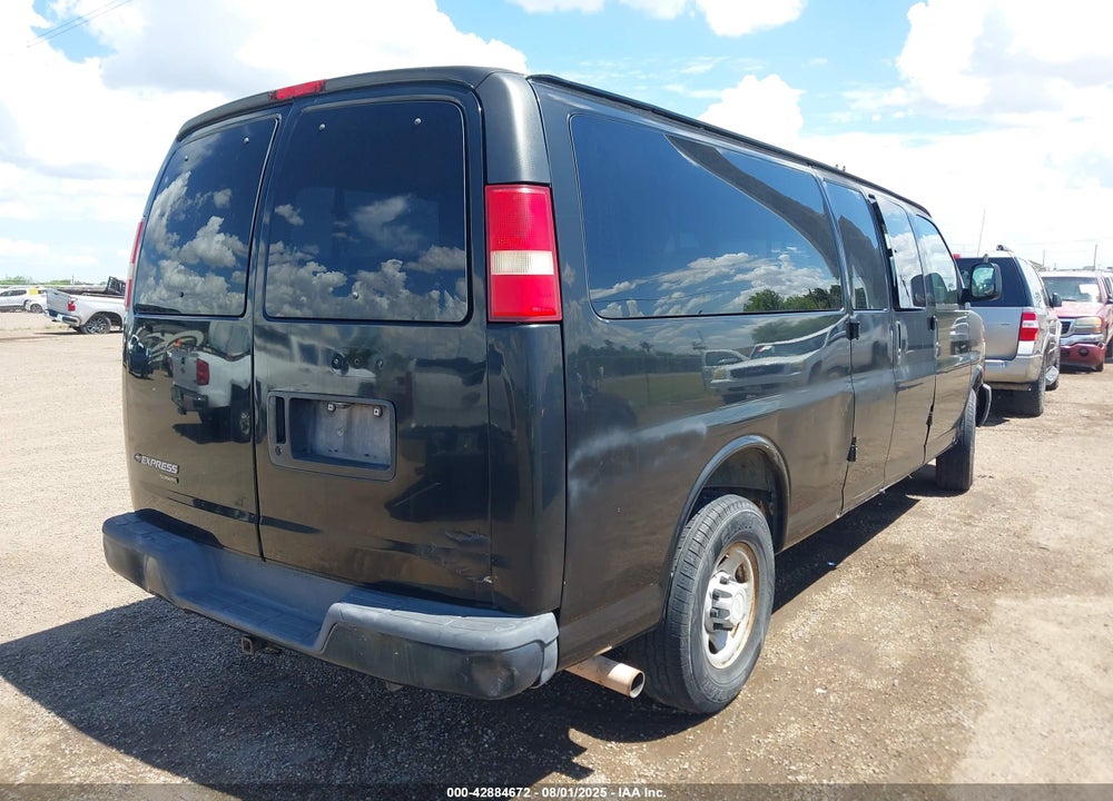 2007 CHEVROLET EXPRESS LS VIN: 1GAHG39U671218320