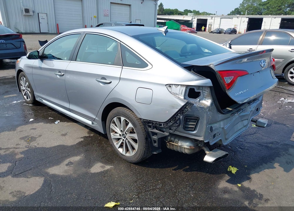 2015 HYUNDAI SONATA SPORT VIN: 5NPE34AF9FH033839