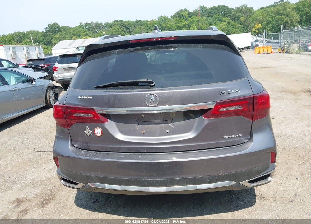 2018 ACURA MDX VIN: 5J8YD4H82JL002195