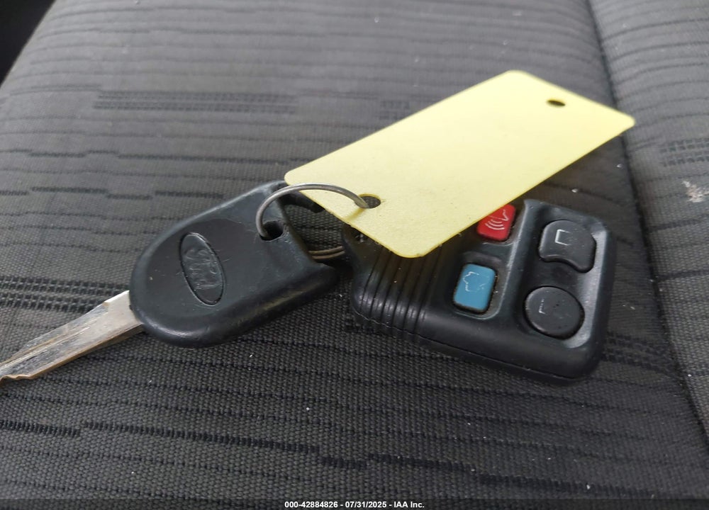 2010 FORD FOCUS VIN: 1FAHP3FNXAW111727