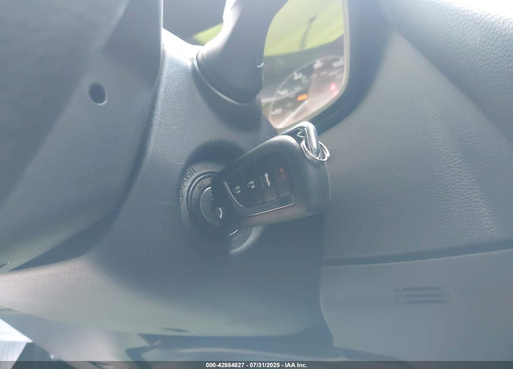 2025 TOYOTA COROLLA VIN: 5YFB4MDE3SP252828