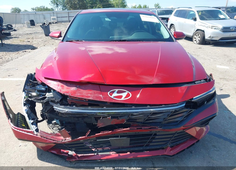 2024 HYUNDAI ELANTRA VIN: KMHLS4DG8RU661721