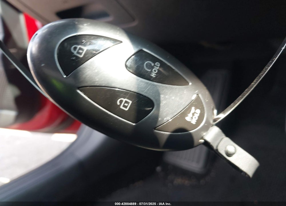 2024 HYUNDAI ELANTRA VIN: KMHLS4DG8RU661721