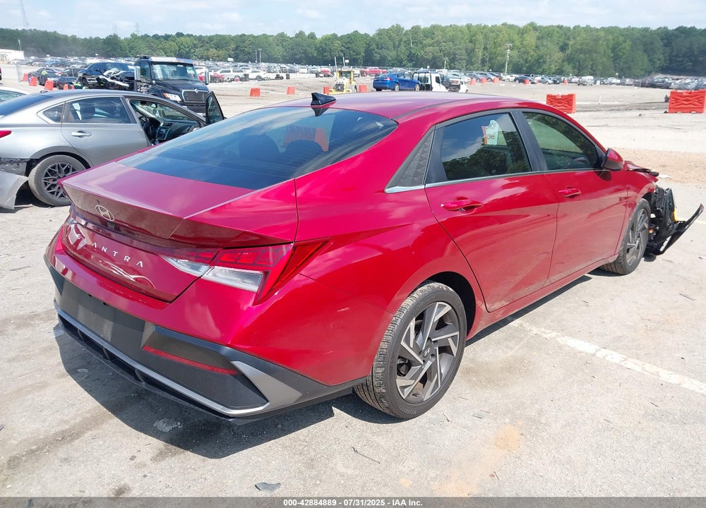 2024 HYUNDAI ELANTRA VIN: KMHLS4DG8RU661721