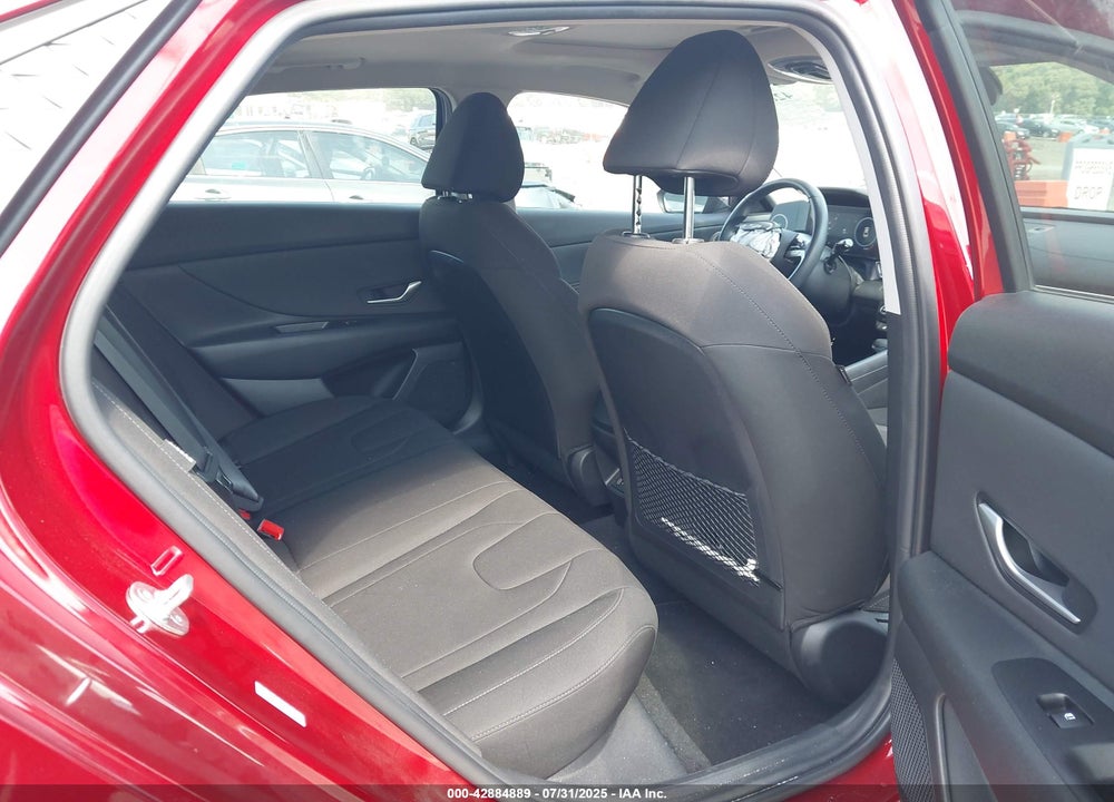 2024 HYUNDAI ELANTRA VIN: KMHLS4DG8RU661721