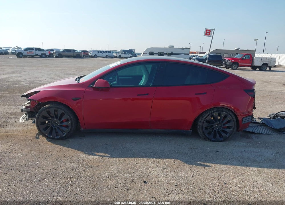 2023 TESLA MODEL Y VIN: 7SAYGDEFXPF714770