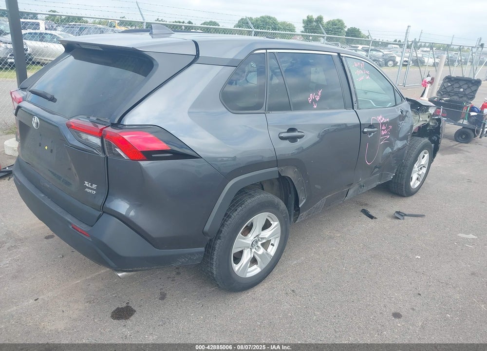 2020 TOYOTA RAV4 VIN: 2T3P1RFV8LC128068