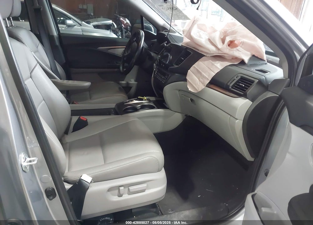 2022 HONDA PILOT VIN: 5FNYF6H25NB105474