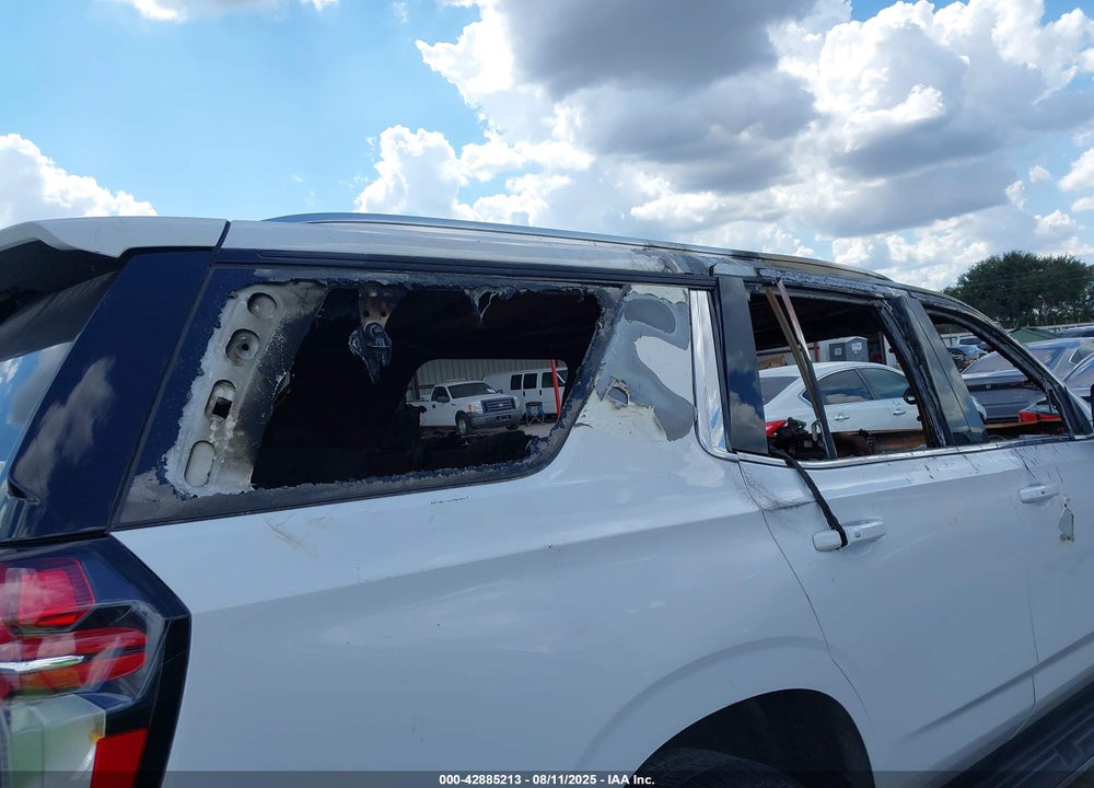 2021 CHEVROLET TAHOE VIN: 1GNSCNKD2MR265833