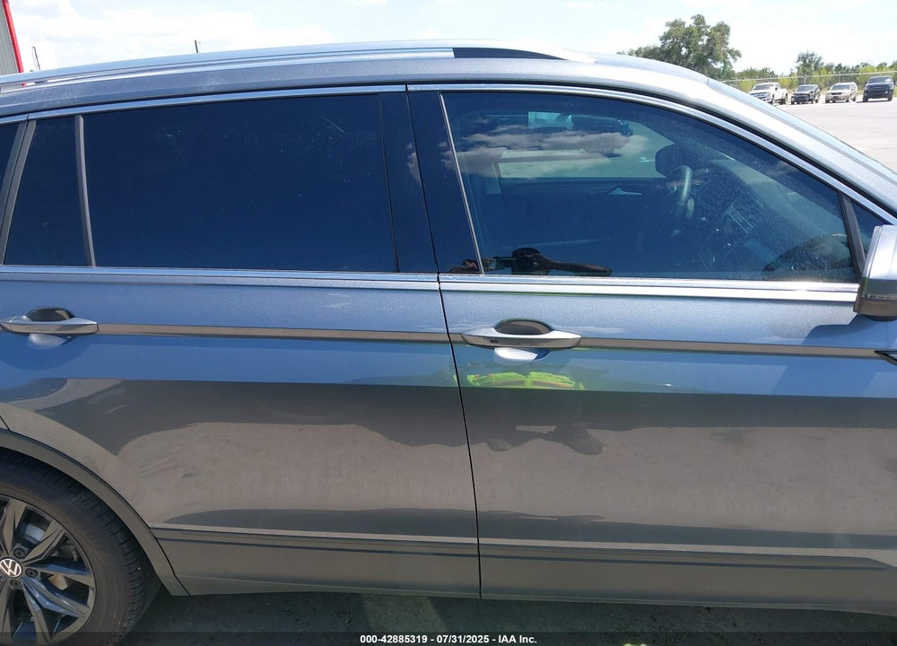 2024 VOLKSWAGEN TIGUAN VIN: 3VV3B7AX5RM049198