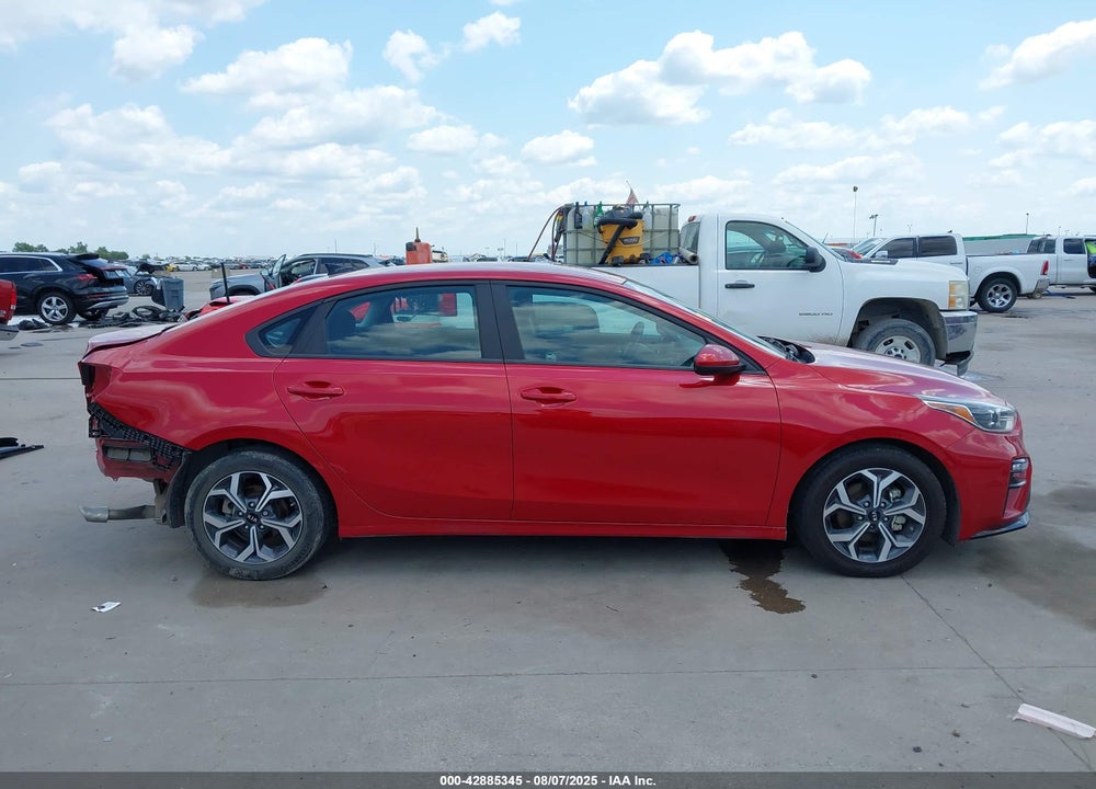 2021 KIA FORTE VIN: 3KPF24AD1ME340090