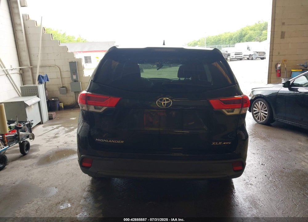 2017 TOYOTA HIGHLANDER VIN: 5TDJZRFH9HS382033