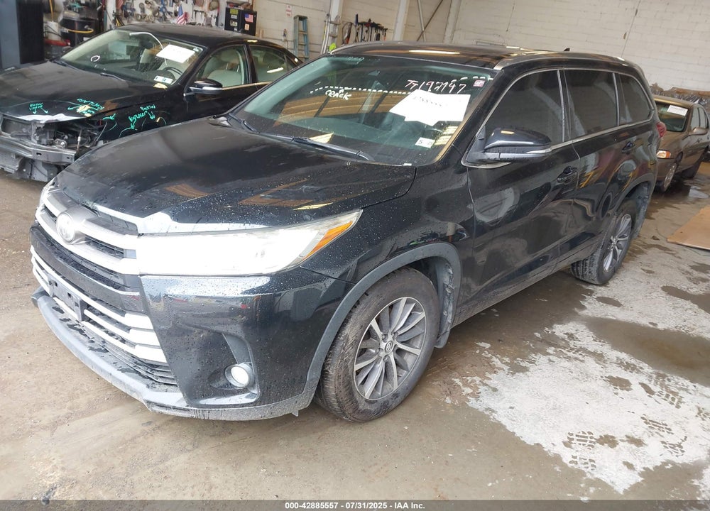 2017 TOYOTA HIGHLANDER VIN: 5TDJZRFH9HS382033