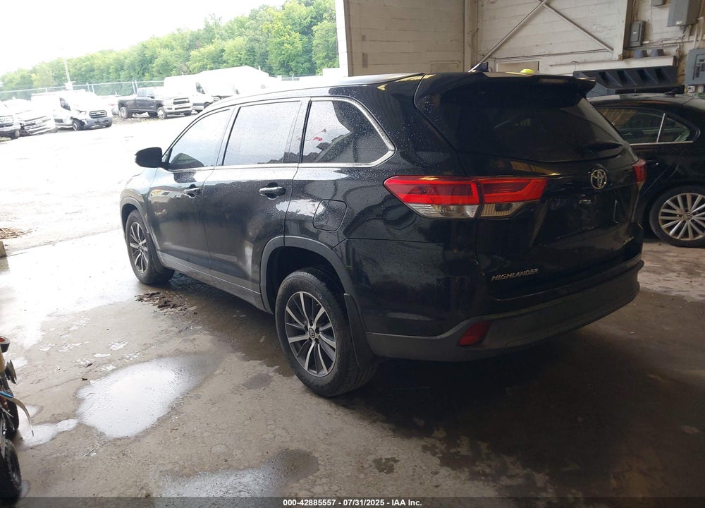 2017 TOYOTA HIGHLANDER VIN: 5TDJZRFH9HS382033