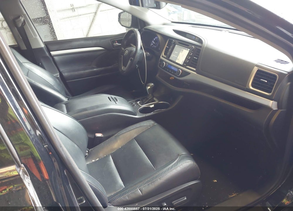 2017 TOYOTA HIGHLANDER VIN: 5TDJZRFH9HS382033