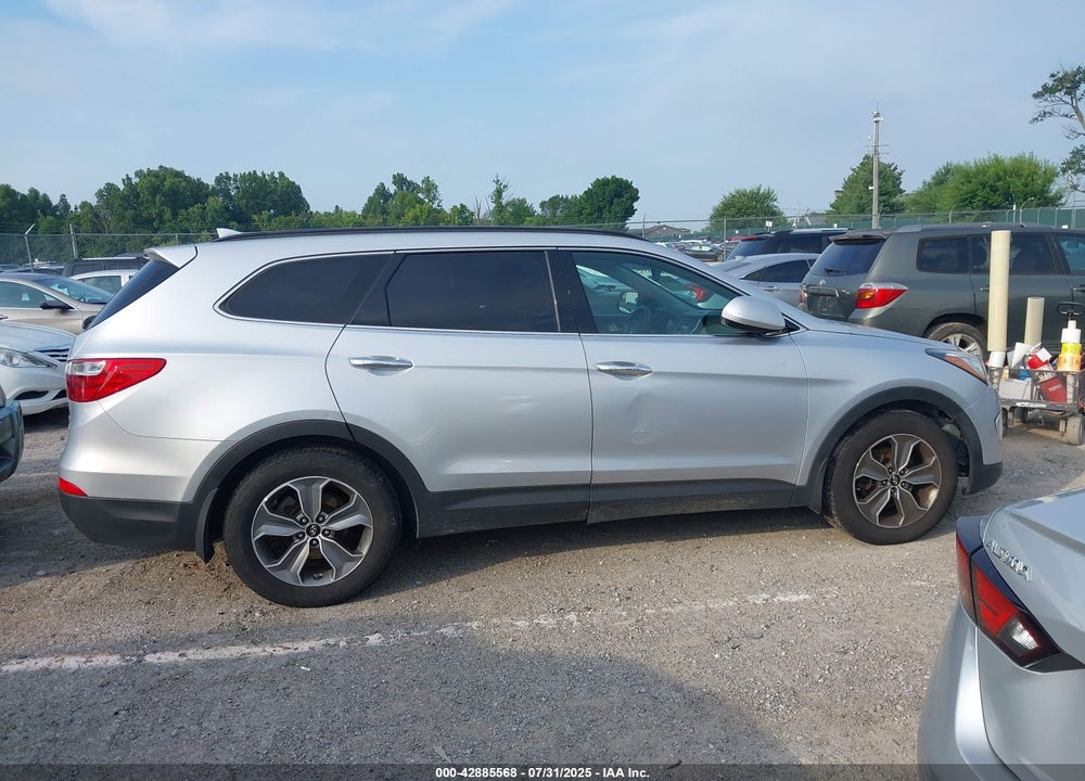 2016 HYUNDAI SANTA FE VIN: KM8SMDHF0GU131456