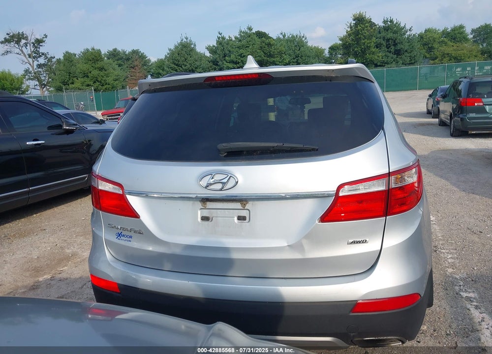 2016 HYUNDAI SANTA FE VIN: KM8SMDHF0GU131456