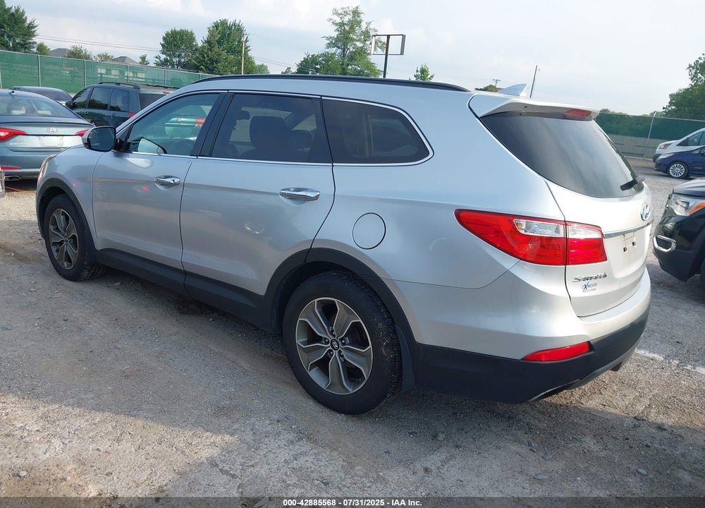 2016 HYUNDAI SANTA FE VIN: KM8SMDHF0GU131456