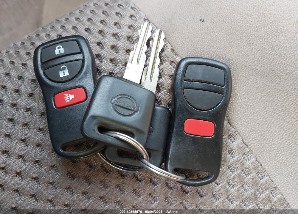 2002 NISSAN PATHFINDER SE VIN: JN8DR09Y82W724524
