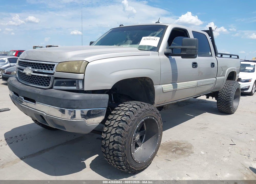 2005 CHEVROLET SILVERADO 2500HD LS VIN: 1GCHC23U35F941094