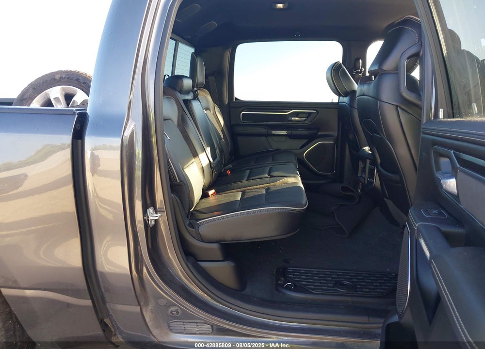 2024 RAM 1500 LAIE  4X4 5'7 BOX VIN: 1C6SRFJT3RN159922