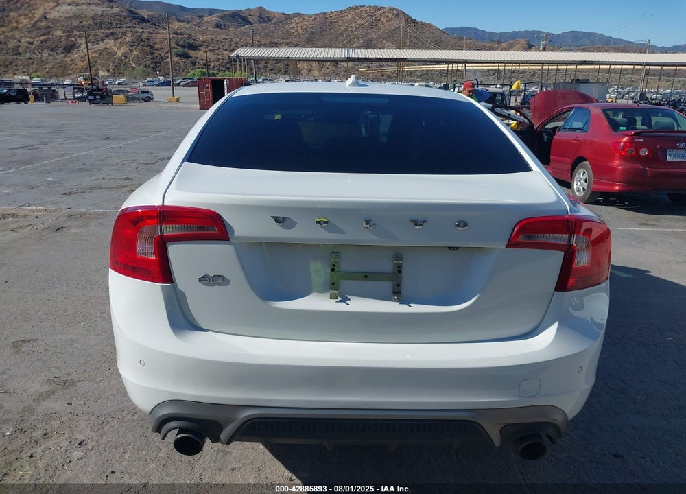 2017 VOLVO S60 VIN: YV126MFL7H2432658