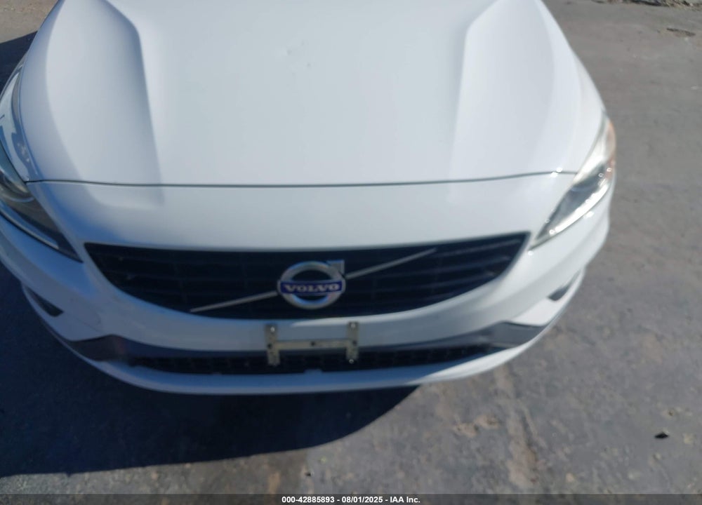 2017 VOLVO S60 VIN: YV126MFL7H2432658