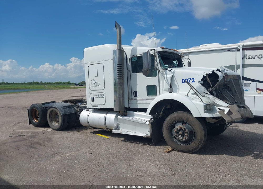 2014 KENWORTH T800 T800 VIN: 1XKDD49X9EJ362945