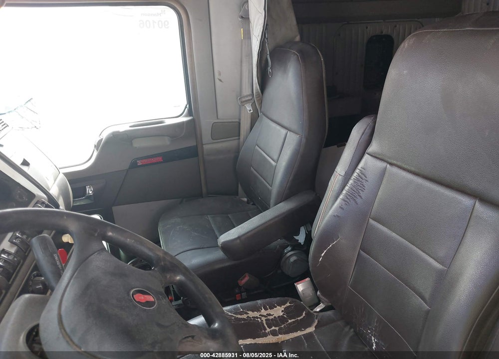 2014 KENWORTH T800 T800 VIN: 1XKDD49X9EJ362945
