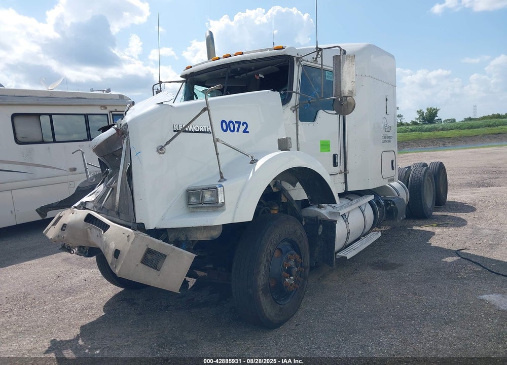 2014 KENWORTH T800 T800 VIN: 1XKDD49X9EJ362945