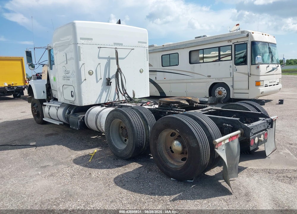2014 KENWORTH T800 T800 VIN: 1XKDD49X9EJ362945