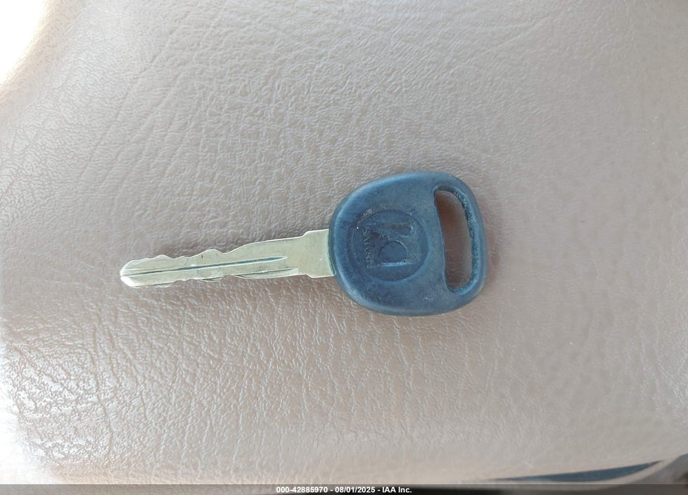 2001 SATURN L200 VIN: 1G8JU52F51Y578910