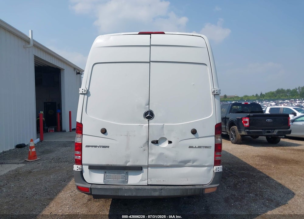 2014 MERCEDES-BENZ SPRINTER 2500 HIGH ROOF VIN: WD3PE8DC1E5858133