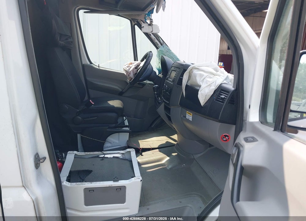 2014 MERCEDES-BENZ SPRINTER 2500 HIGH ROOF VIN: WD3PE8DC1E5858133