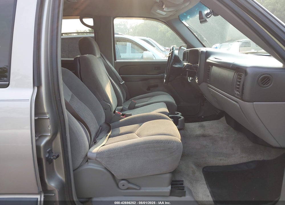 2003 CHEVROLET SUBURBAN 1500 LS VIN: 3GNEC16Z33G282361