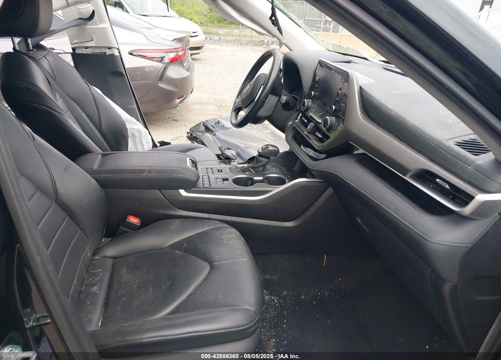 2021 TOYOTA HIGHLANDER VIN: 5TDGZRBHXMS524495