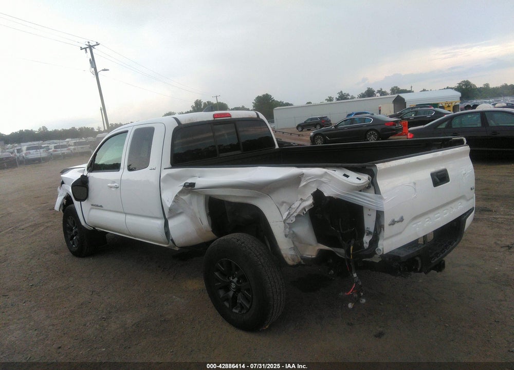 2022 TOYOTA TACOMA SR5 V6 VIN: 3TYSZ5AN7NT076636