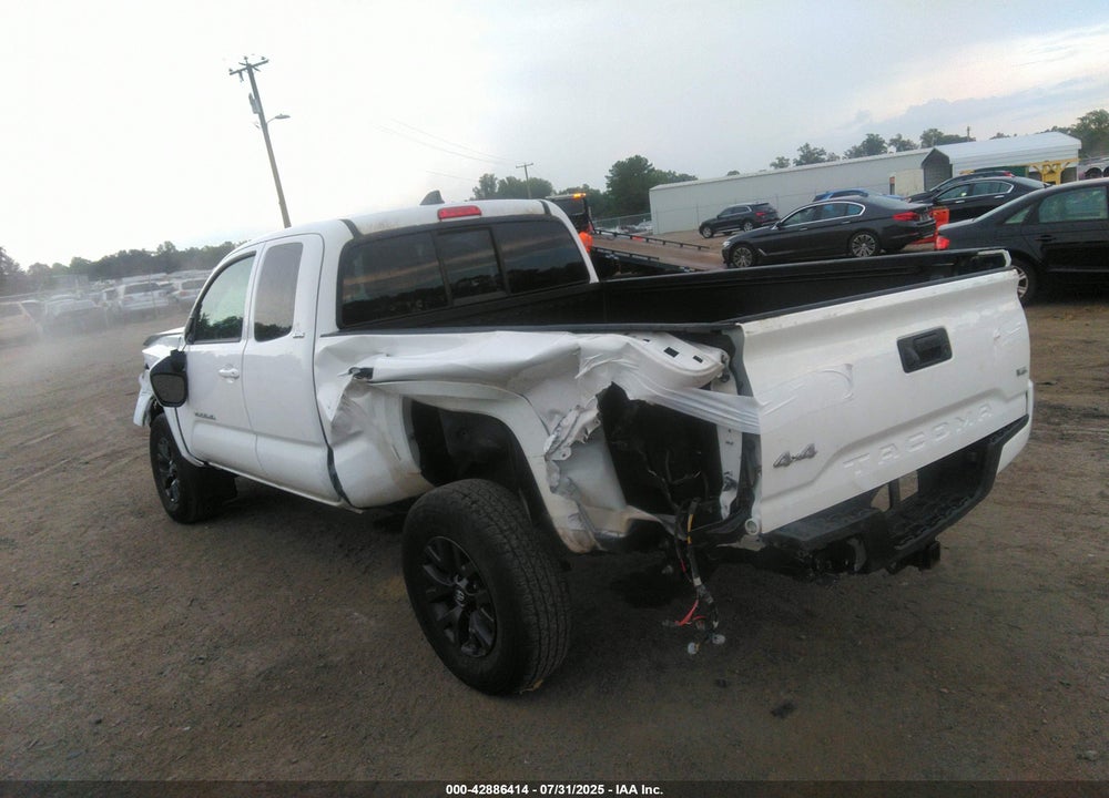2022 TOYOTA TACOMA SR5 V6 VIN: 3TYSZ5AN7NT076636